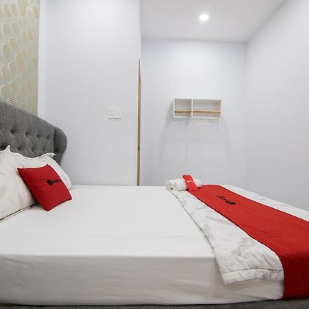 Hotel Reddoorz Near Saigon Zoo à Hô Chi Minh-Ville Extérieur photo