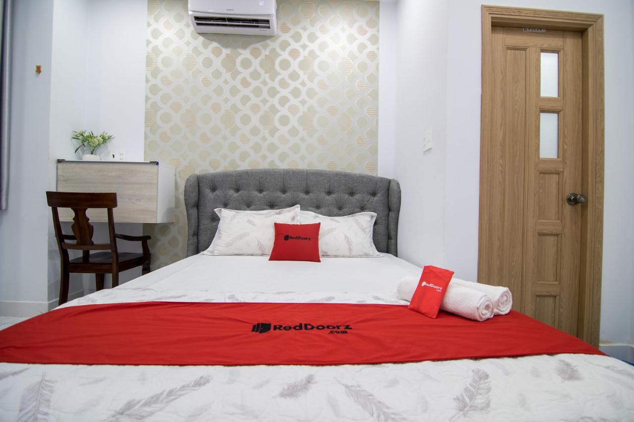 Hotel Reddoorz Near Saigon Zoo à Hô Chi Minh-Ville Extérieur photo